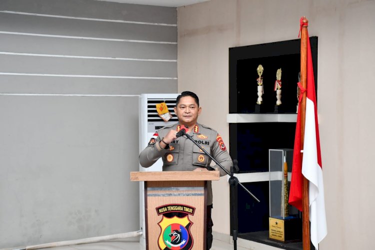 Tegaskan Polisi Humanis, Kabid Humas Polda NTT: Sisi Lain Polisi Cerminan Hati Nurani Pengabdian