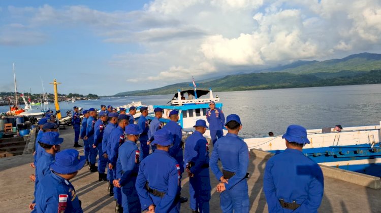 Polda NTT Kawal Tradisi Empat Abad Semana Santa Larantuka dengan Sentuhan Kasih