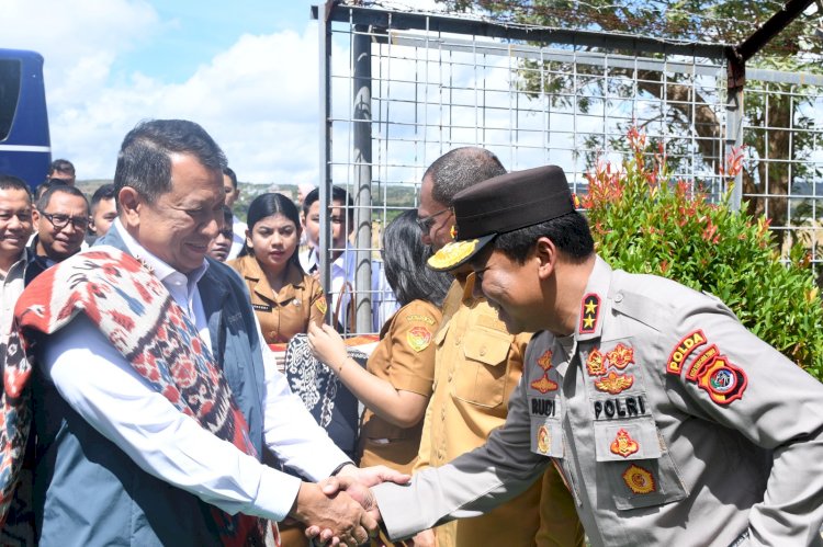 Kapolda NTT Sambut Kunjungan Kerja Wamen PANRB di Kupang, Fokus Tinjau Pelayanan Publik Polri