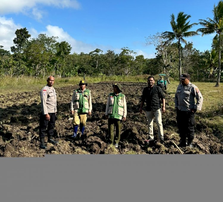 Dukung Percepatan Swasembada Bawang Putih, Polda NTT Bersama Poktan Siapkan Lahan di Malaka