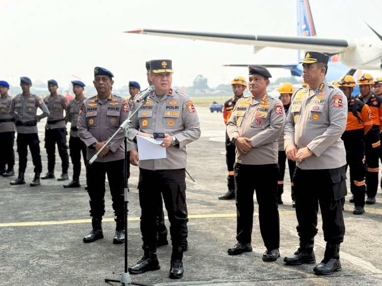 Polri Perkuat Misi Kemanusiaan, 21 Personel dan 10 Anjing K9 Dikirim ke NTT Bawa 2,5 Ton Bantuan