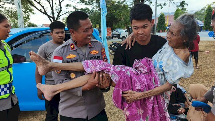 Sentuhan Kasih untuk Lansia, Wujud Polri Hadir di Tengah Bencana