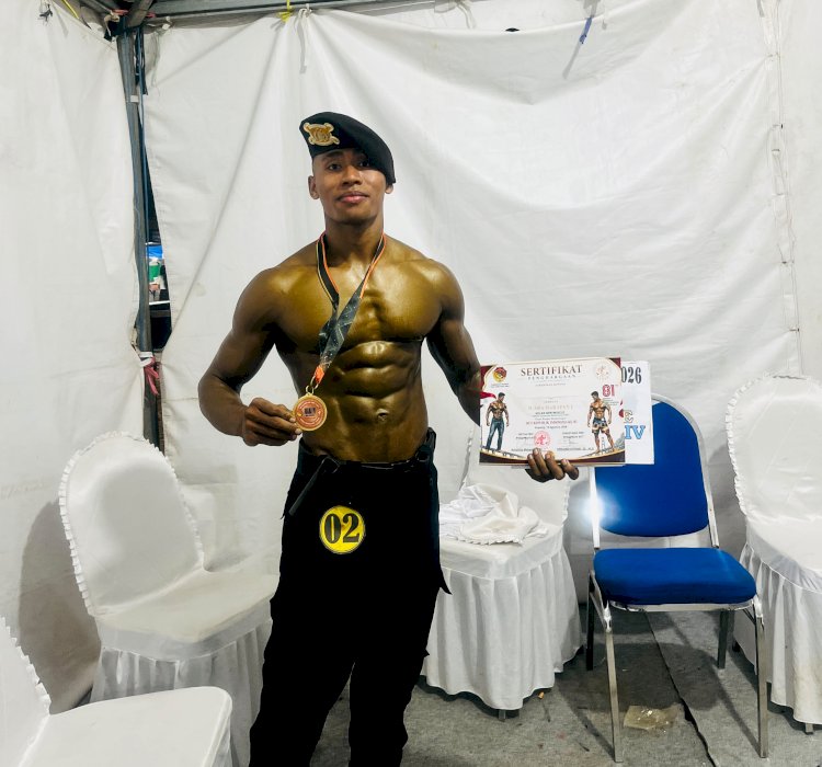 Bawa Nama Baik Polda NTT, Bripda Yohanes S. Toda Lae Raih Juara Harapan 1 Body Contest