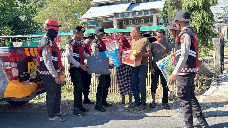 Ditsamapta Polda NTT Salurkan Sembako ke Warga Lamba Leda Utara, Bantuan Kapolda Disambut Hangat