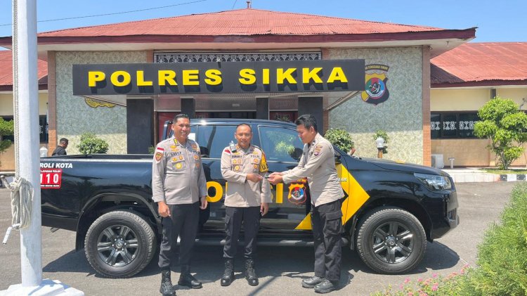 Kendaraan Dinas Polri Toyota Hilux Tiba di Polres Sikka, Siap Mendukung Operasional Kepolisian