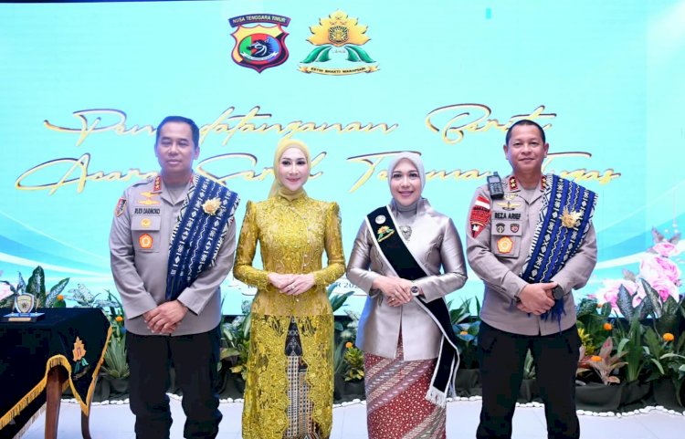 Sertijab Ibu Asuh Polwan Polda NTT, Ny. Dinny Reza Arief Dewanto Siap Lanjutkan Pembinaan dan Dorong Prestasi Polwan