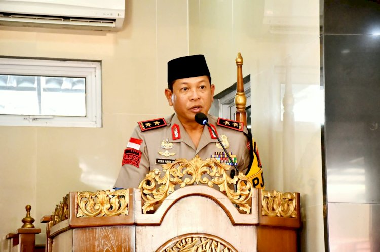 Pesan Kapolda NTT dalam Jumat Keliling: Bekerja dengan Ikhlas, Dekatkan Diri kepada Allah SWT