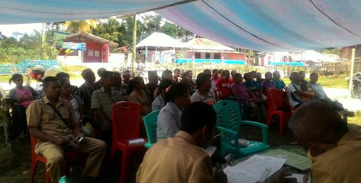 Bhabinkamtibmas Desa Limbuwatu ikut himbau masyarakat lewat kegiatan Musyawarah Masyarakat Desa (MMD)