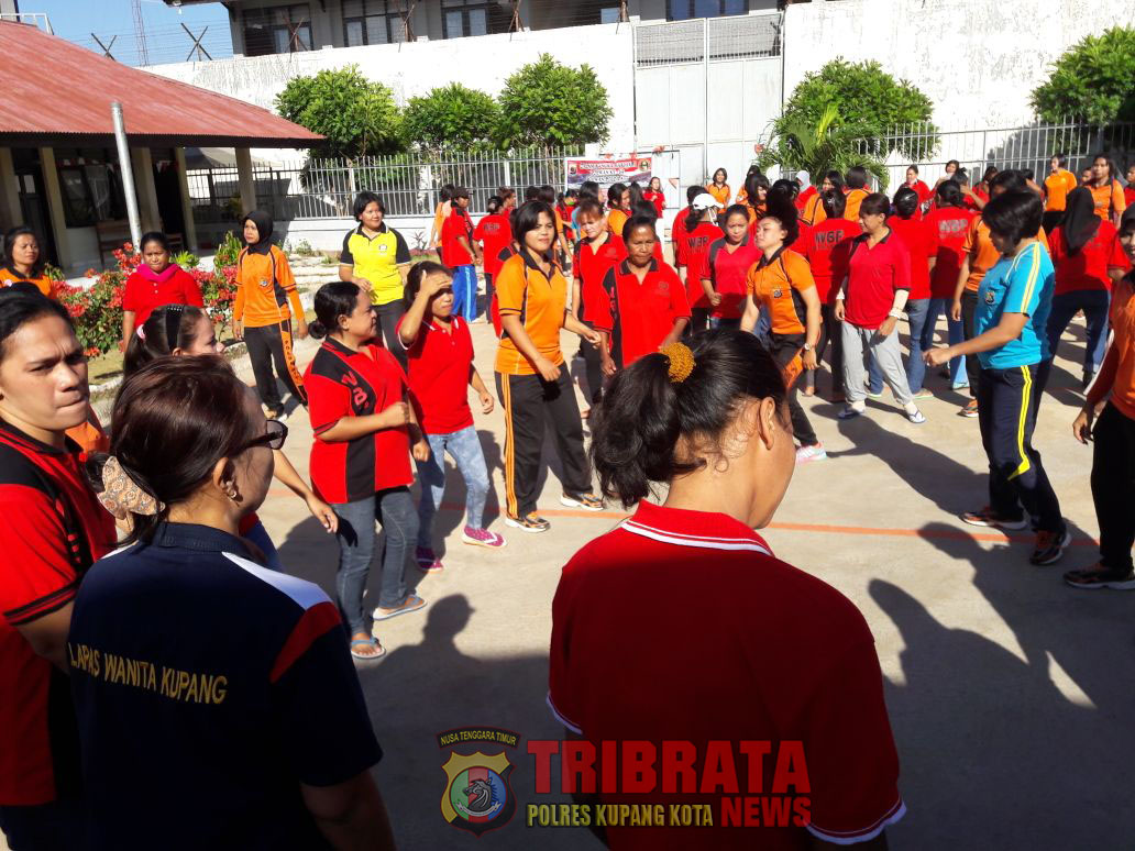 Bersama Wanita Binaan Lapas, Polwan Polres Kupang Kota gelar Olahraga Bersama