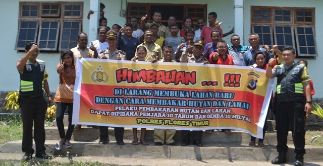 Satgas Ops Bina Karuna Polres Flotim gelar Sosialisasi Penanggulangan Karhutla di Desa Beliko
