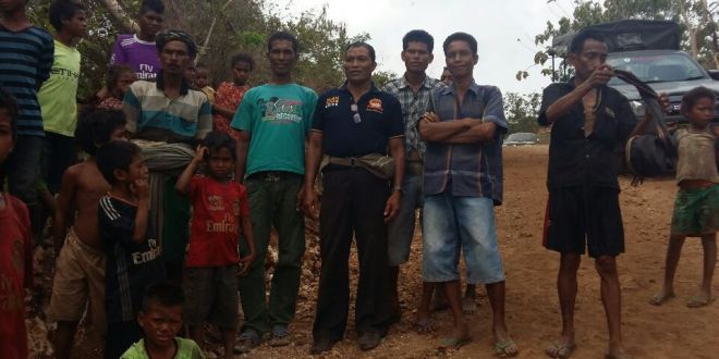 Kapolsek Kodi Bangedo Monitoring Pengerjaan Jalan Desa Wainyapu
