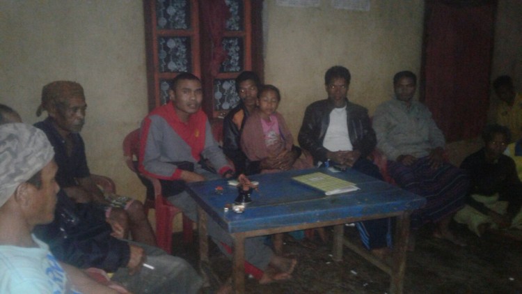 Bhabinkamtibmas Desa Bangka Lelak Mediasi Kasus Pemukulan Anak
