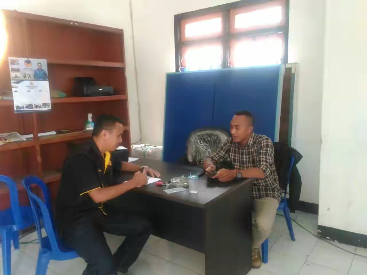 Koordinasi Personil Polres Manggarai dengan tim Sukses Paslon Viktory - Joss