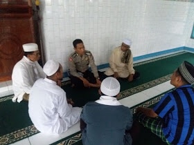 Kasium Polsek Alok Sambangi Tokoh Agama Masjid Nurul Huda