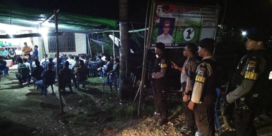 Polres Mabar dan Polsek Komodo Amankan Giat Rapat Konsolidasi Caleg Partai Nasdem di Kampung Marombok, Desa Golo Bilas