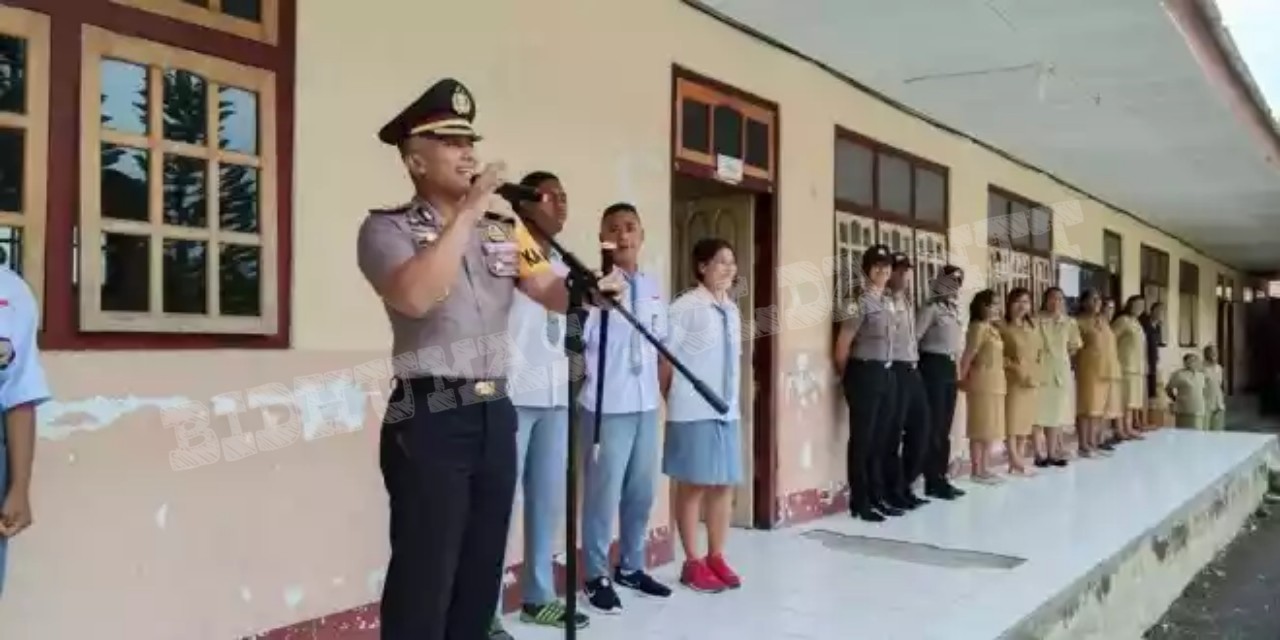 Kapolres Ngada Pimpin Sosialisasi di SMAK Regina Pacis Bajawa