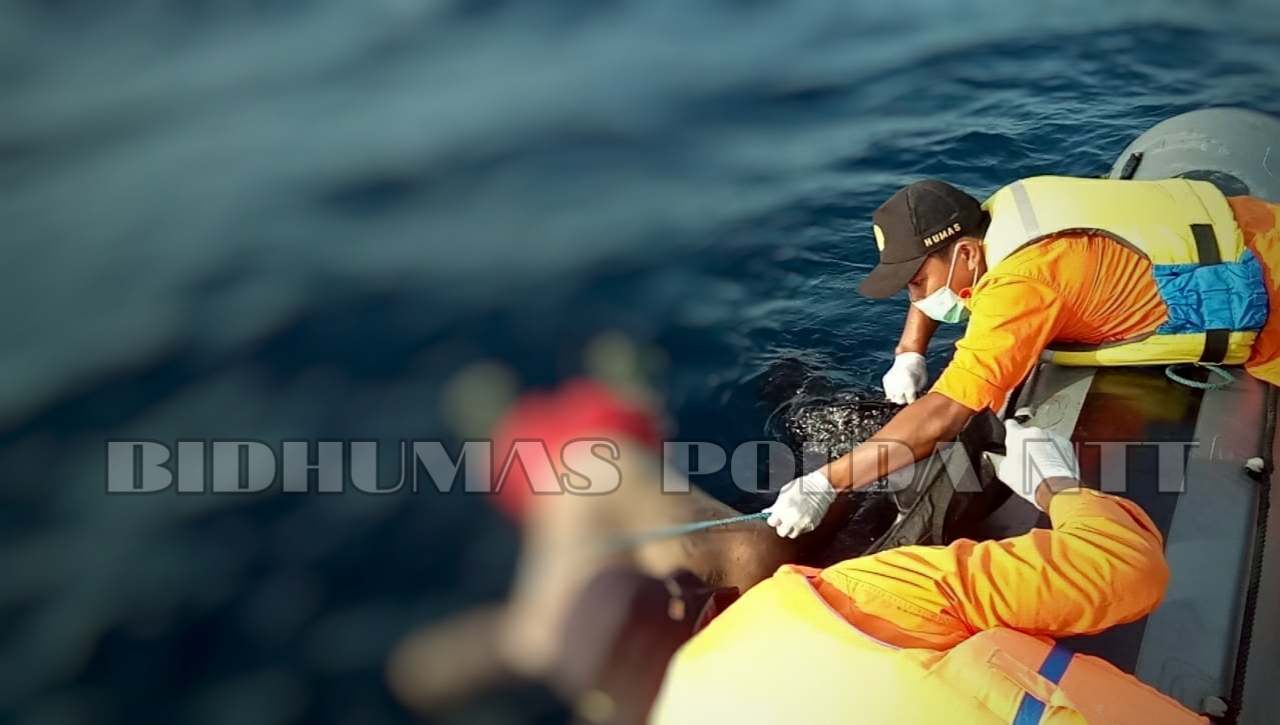 Tim SAR Gabungan Polsek Reo mengevakuasi Korban Tenggelam di Sungai Wae Pesi