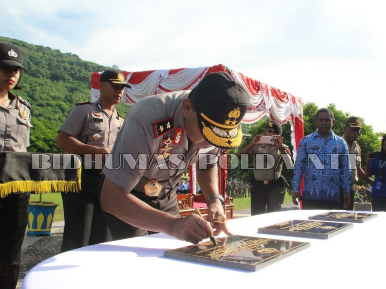 Kapolda NTT Resmikan sejumlah Sarpras di Kabupaten Alor