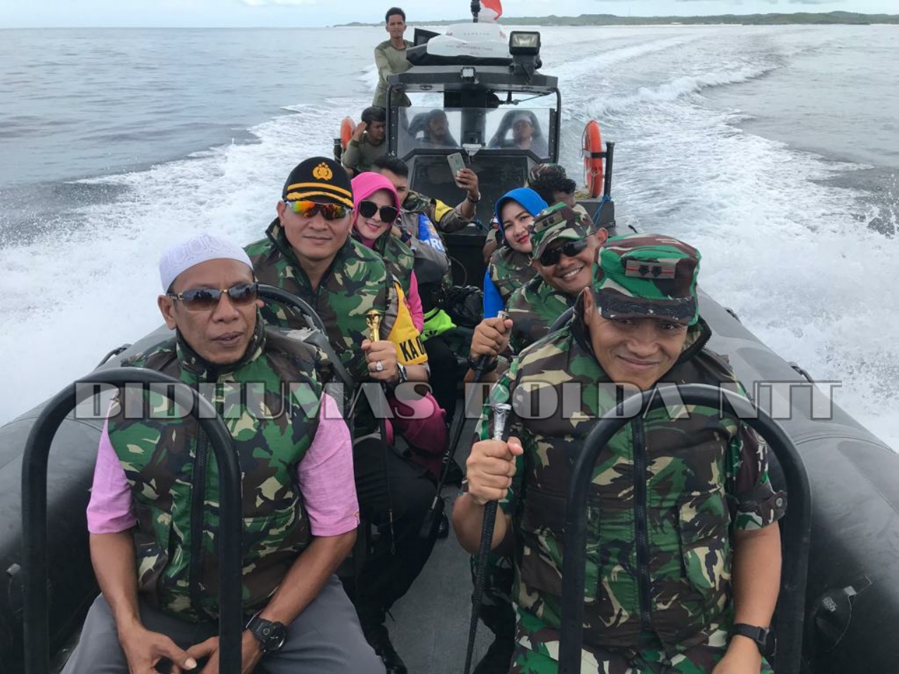 Kapolres dan Forkompimda Rote Ndao mengunjungi Pulau Terselatan Indonesia
