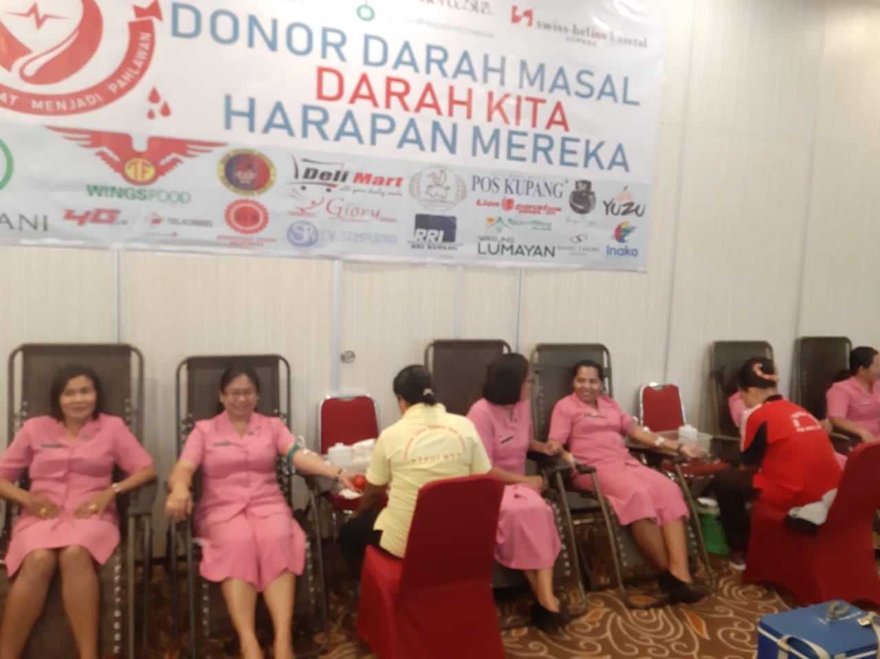 HUT YKB ke-39 Bhayangkari Cabang Satbrimobda NTT Bekerjasama dengan Yayasan Hands Of Hope Menggelar Donor Darah