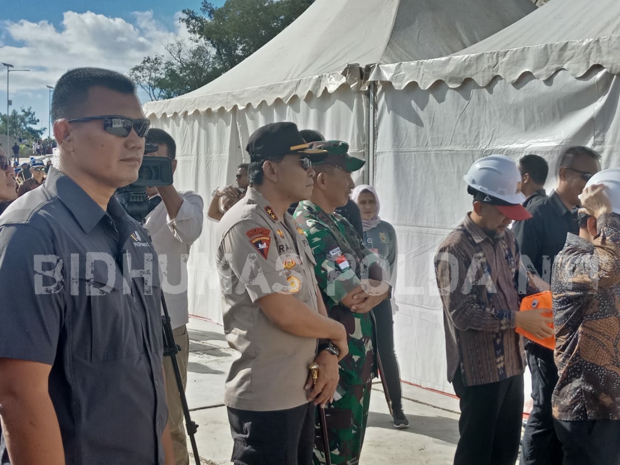 Pangdam IX/Udayana dan Kapolda NTT Pimpin Pengamanan Kunker Presiden RI Ir. H. Joko Widodo di Belu