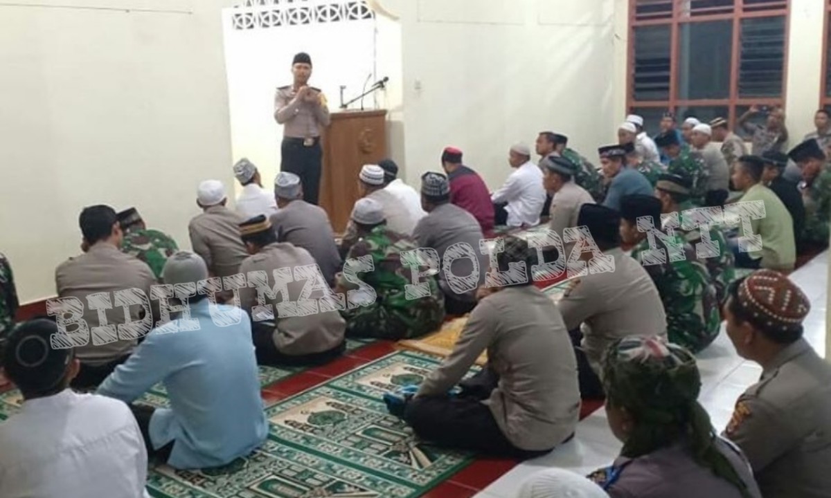 Personel Polres Sikka dan Kodim Sikka Gelar Safari Ramadhan ke Masjid Adaqwah Pomopombo Magepanda