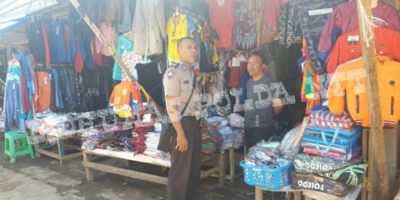 Patroli Dialogis, Personel Bhabinkamtibmas Polsubsektor Pasar Inpres Soe Sambangi Pedagang Pasar