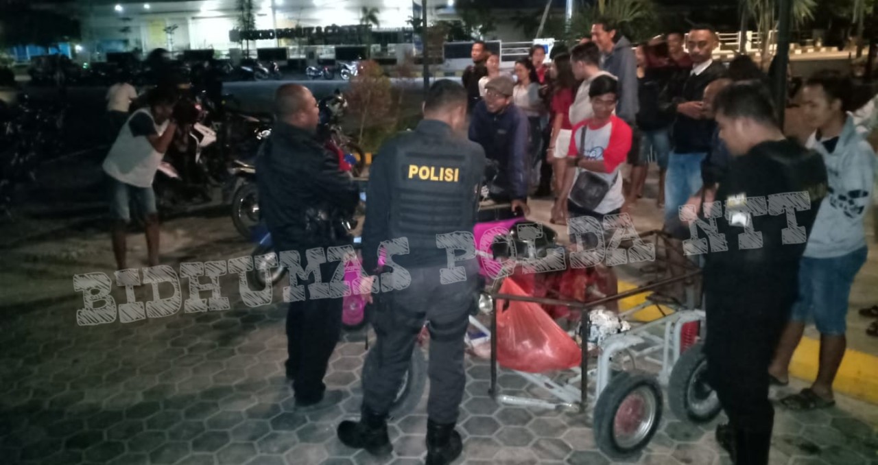 Jaga Situasi Yang Kondusif, KBO Sabhara Polres Kupang Kota Pimpin Personel Gelar Patroli Malam