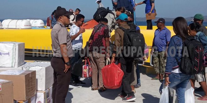 KP3 Laut Tenau Lakukan Pengamanan Keberangkatan Kapal KFC Bahari