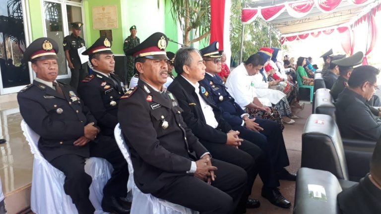 Para Pejabat Utama Polres Rote Ndao Hadiri Upacara HUT TNI ke 74