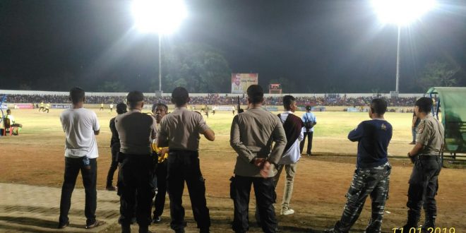 90 Personil Polres Ende, Amankan Turnamen Sepak Bola Ema Gadi Djou Cup