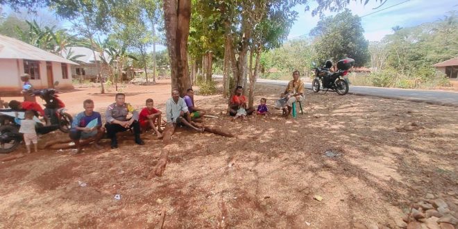 Jalin Silaturahmi, Bripka Iskandar Sambang Ke Desa Binaan