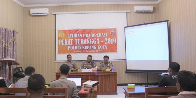 Polres Kupang Kota Menggelar Latihan Pra Operasi Pekat Turangga-2019