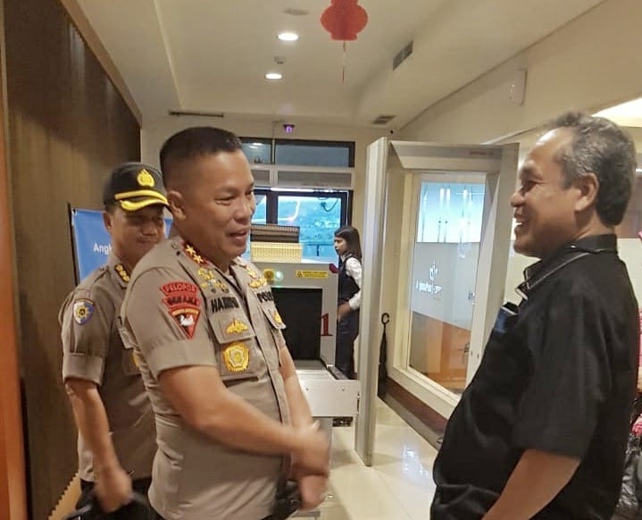 Anggota Komisi III DPR RI Dr. Benny Kabur Harman Apresiasi Kegiatan Kunjungan Kerja Kapolda NTT ke Flotim