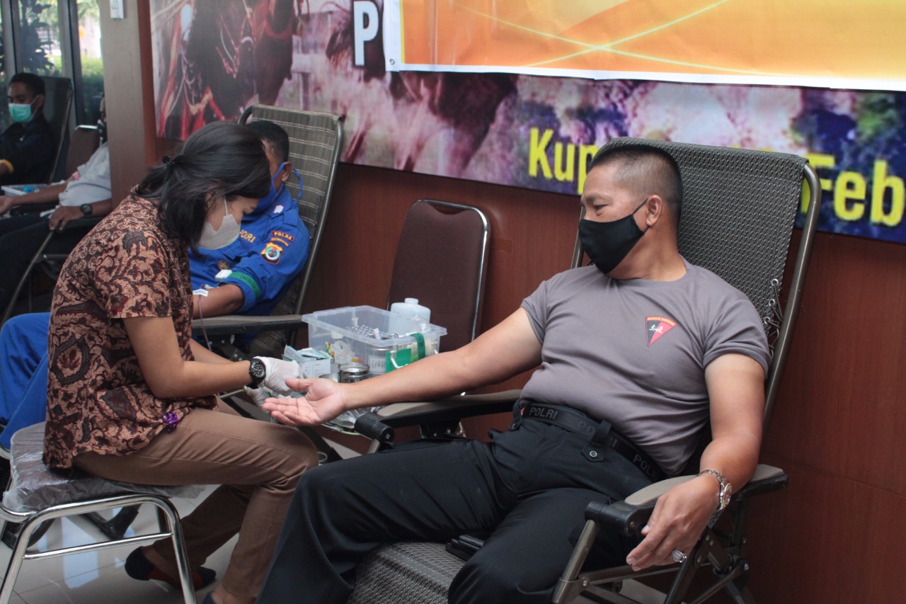 Bersama Lawan Covid-19, Polda NTT Gelar Donor Darah Untuk Kemanusiaan