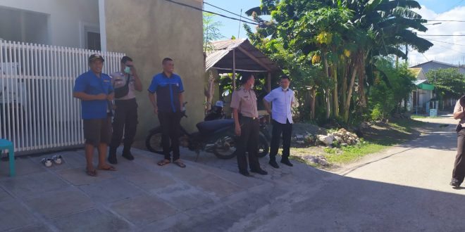 Personil Polsek Kelapa Lima Berikan Himbauan Kepada Aparat Kelurahan Terkait Penyebaran Virus Corona